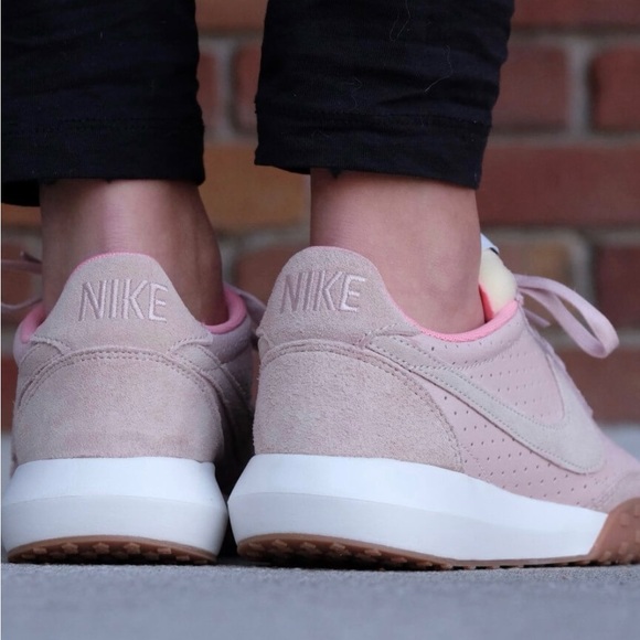 Women’s Roshe Waffle Racer NM PRM Pink Oxford size 8.5 - Picture 4 of 4